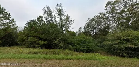 12205 Deer Cir, Moss Point, MS 39562 photo 2
