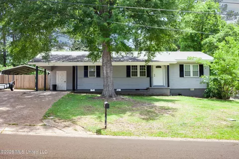 124 Ann Dr, Pearl, MS 39208