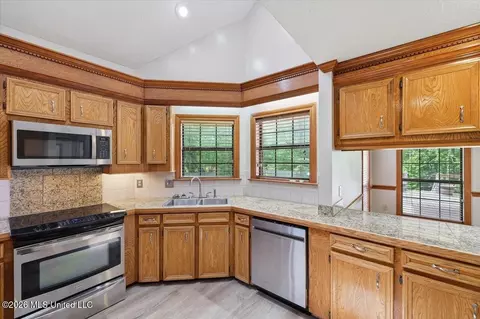 Kitchen - 361 Springhill Dr, Terry, MS 39170 photo 2 of 5