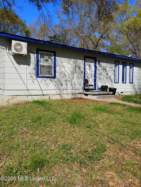 1727 Dixie Dr, Jackson, MS 39209