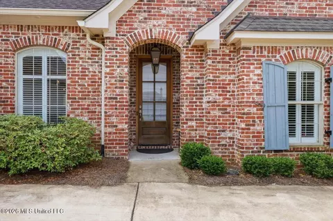 320 Oakville Cir, Brandon, MS 39047