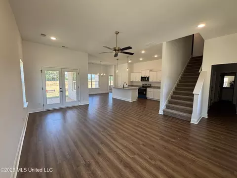 6106 E River Birch Rd, Walls, MS 38680 photo 2