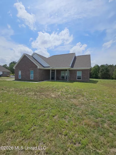 124 Deerfield Trce, Coldwater, MS 38618