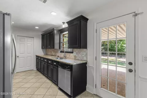 197 Azalea Cir, Madison, MS 39110 photo 9