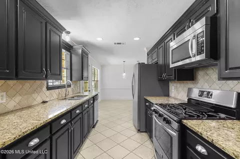 197 Azalea Cir, Madison, MS 39110 photo 12