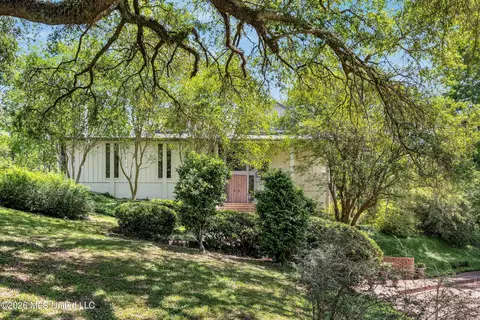 2617 Confederate Ave, Vicksburg, MS 39180