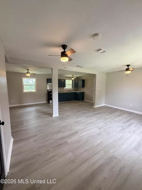 Living - 6236 Frederick St, Moss Point, MS 39563 photo 1 of 2