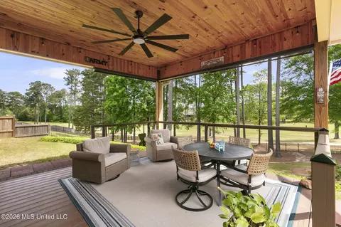 Exterior - 110 Willow Crest Cir, Brandon, MS 39047 photo 6 of 12