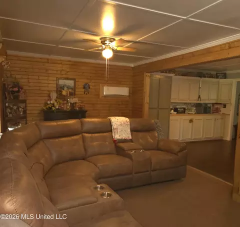 Living - 131 Campbell Rd, Jayess, MS 39641 photo 2 of 2