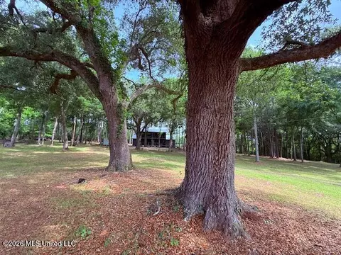 37 Fortenberry Rd, Tylertown, MS 39667