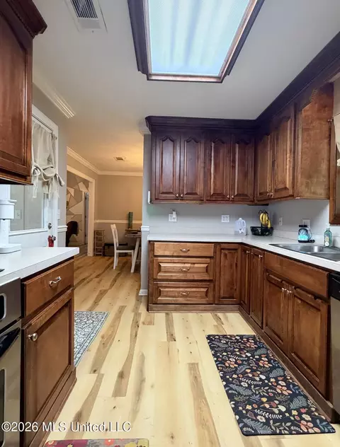 Kitchen - 151 Oak Park Dr, Forest, MS 39074 photo 2 of 3