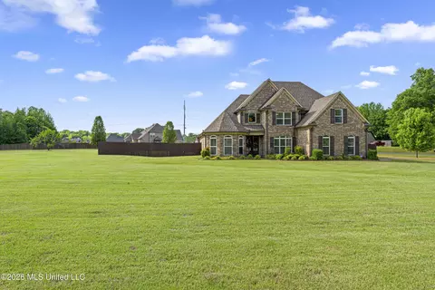 12900 Miller Farms Dr, Olive Branch, MS 38654