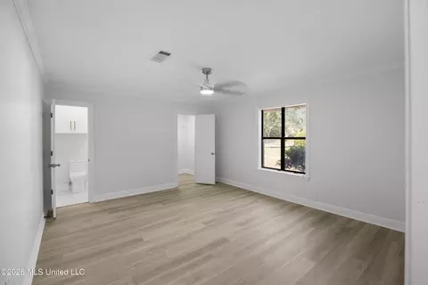 Bedroom - 143 Rolling Meadows Dr, Jackson, MS 39211 photo 2 of 2