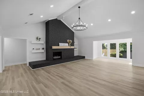 Living - 143 Rolling Meadows Dr, Jackson, MS 39211 photo 1 of 11