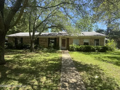 340 Eastwood Ave, Ridgeland, MS 39157