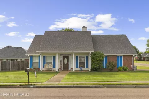 Exterior - 1113 Orchardview Cv, Brandon, MS 39042 photo 2 of 15