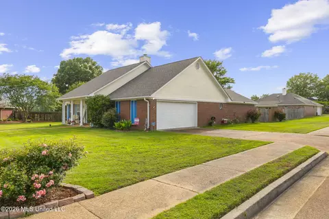 Exterior - 1113 Orchardview Cv, Brandon, MS 39042 photo 5 of 15