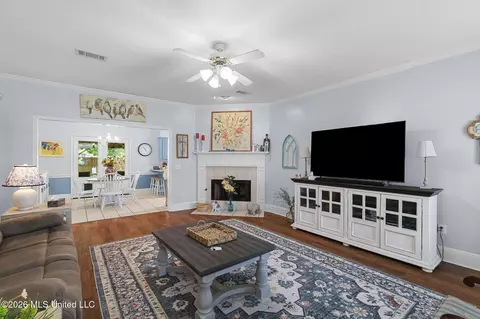 Living - 1113 Orchardview Cv, Brandon, MS 39042 photo 1 of 1