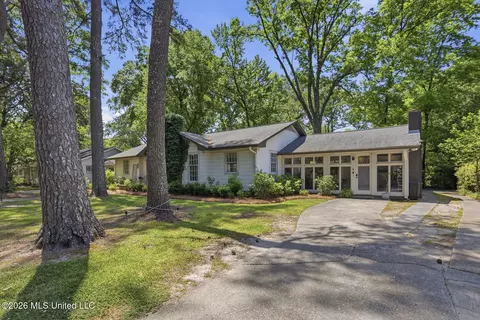 Exterior - 3555 Cowan Pl, Jackson, MS 39216 photo 2 of 5