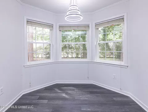 Dining - 1117 Plantation Blvd, Jackson, MS 39211 photo 1 of 1