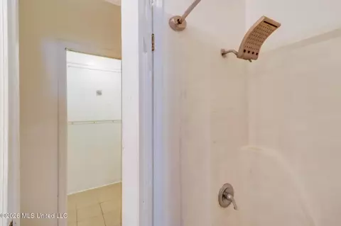 Bath - 5 Michael Ct, Long Beach, MS 39560 photo 2 of 4