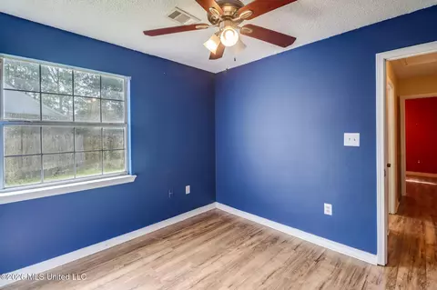 Bedroom - 5 Michael Ct, Long Beach, MS 39560 photo 4 of 6