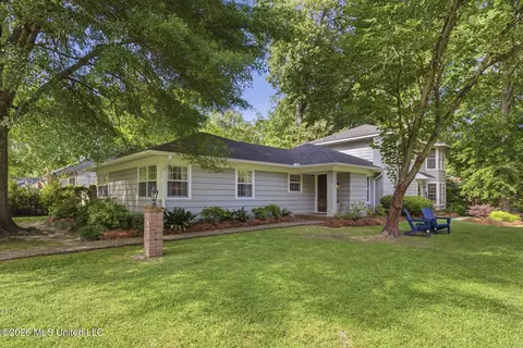 299 Wood Dale Dr, Jackson, MS 39216