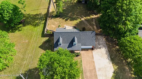View/Area - 6795 Goodman Rd, Walls, MS 38680 photo 5 of 8
