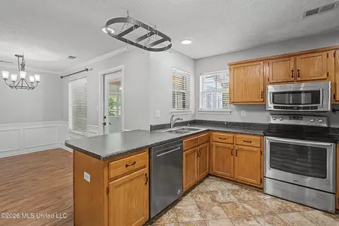 Kitchen - 6795 Goodman Rd, Walls, MS 38680 photo 1 of 3