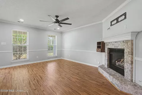 Living - 6795 Goodman Rd, Walls, MS 38680 photo 6 of 6