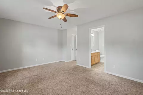 Bedroom - 6795 Goodman Rd, Walls, MS 38680 photo 2 of 3