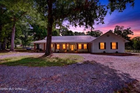 181 Debert Adams Rd, Lucedale, MS 39452