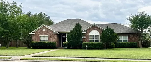 203 Kirkwood Dr, Clinton, MS 39056