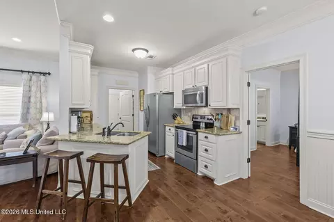 Kitchen - 244 Stonebridge Blvd, Brandon, MS 39042 photo 1 of 4