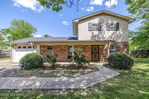 485 Gordon Dr, Holly Springs, MS 38635