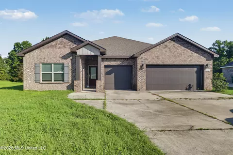 10645 Chapelwood Dr, Gulfport, MS 39503