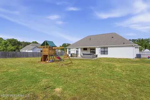 Exterior - 244 Ironwood Pl, Brandon, MS 39042 photo 5 of 6