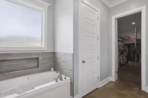 Entry Way - 244 Ironwood Pl, Brandon, MS 39042 photo 1 of 2
