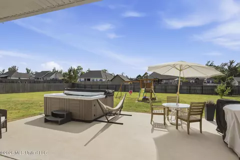 Exterior - 244 Ironwood Pl, Brandon, MS 39042 photo 6 of 6