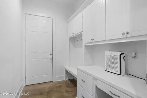 Entry Way - 244 Ironwood Pl, Brandon, MS 39042 photo 2 of 2
