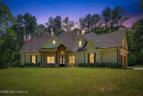 223 Fawn Cv, Hernando, MS 38632