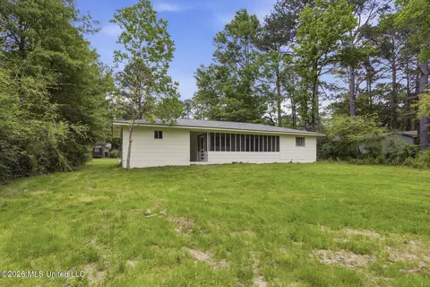 Exterior - 5307 Pine Lane Dr, Jackson, MS 39211 photo 3 of 3