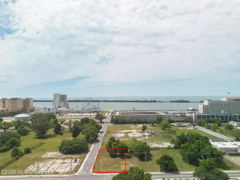 235 Howard Ave, Biloxi, MS 39530