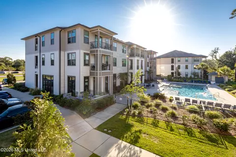 2501 Bienville Blvd #434, Ocean Springs, MS 39564