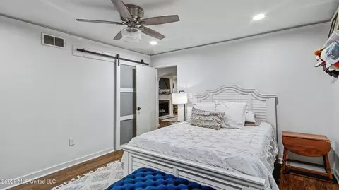 Bedroom - 4527 Meadowridge Dr, Jackson, MS 39206 photo 3 of 6