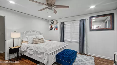 Bedroom - 4527 Meadowridge Dr, Jackson, MS 39206 photo 2 of 6