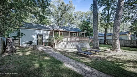 Exterior - 4527 Meadowridge Dr, Jackson, MS 39206 photo 8 of 8