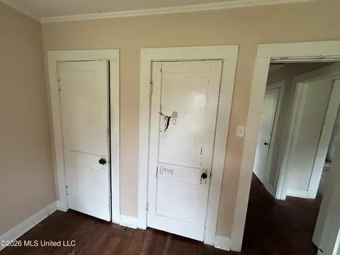 Entry Way - 1135 Harrison Dr, Mccomb, MS 39648 photo 4 of 4