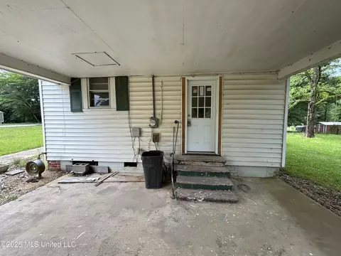 Exterior - 1135 Harrison Dr, Mccomb, MS 39648 photo 9 of 9