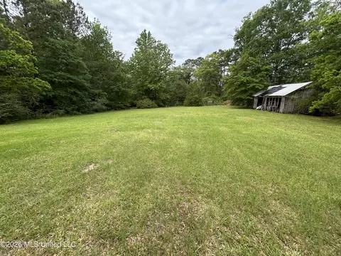 Exterior - 1135 Harrison Dr, Mccomb, MS 39648 photo 6 of 9